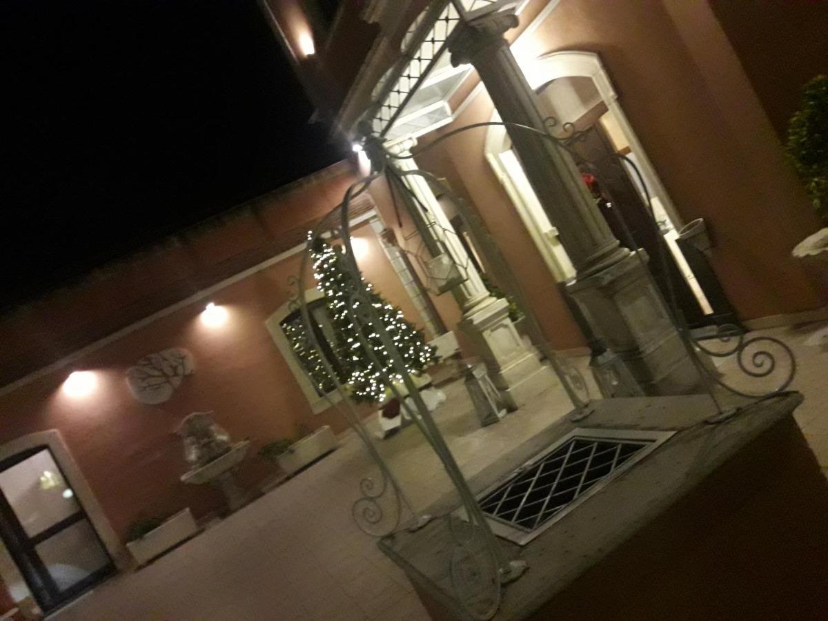 Villa Corallo Dell'Etna Aci Sant'Antonio Luaran gambar