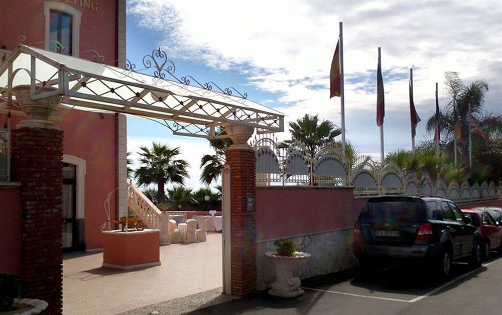 Villa Corallo Dell'Etna Aci Sant'Antonio Luaran gambar